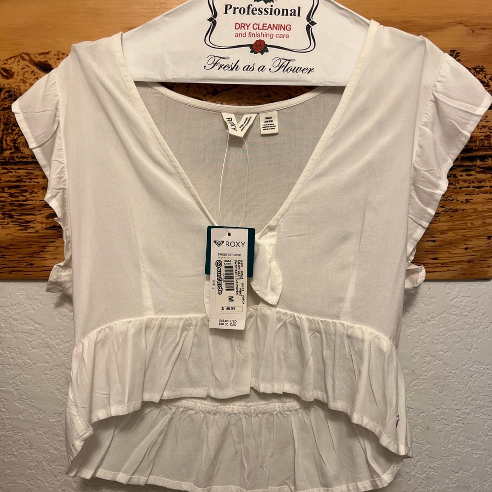 Flirty ULTRA feminine Roxy Cream Ruffled Blouse